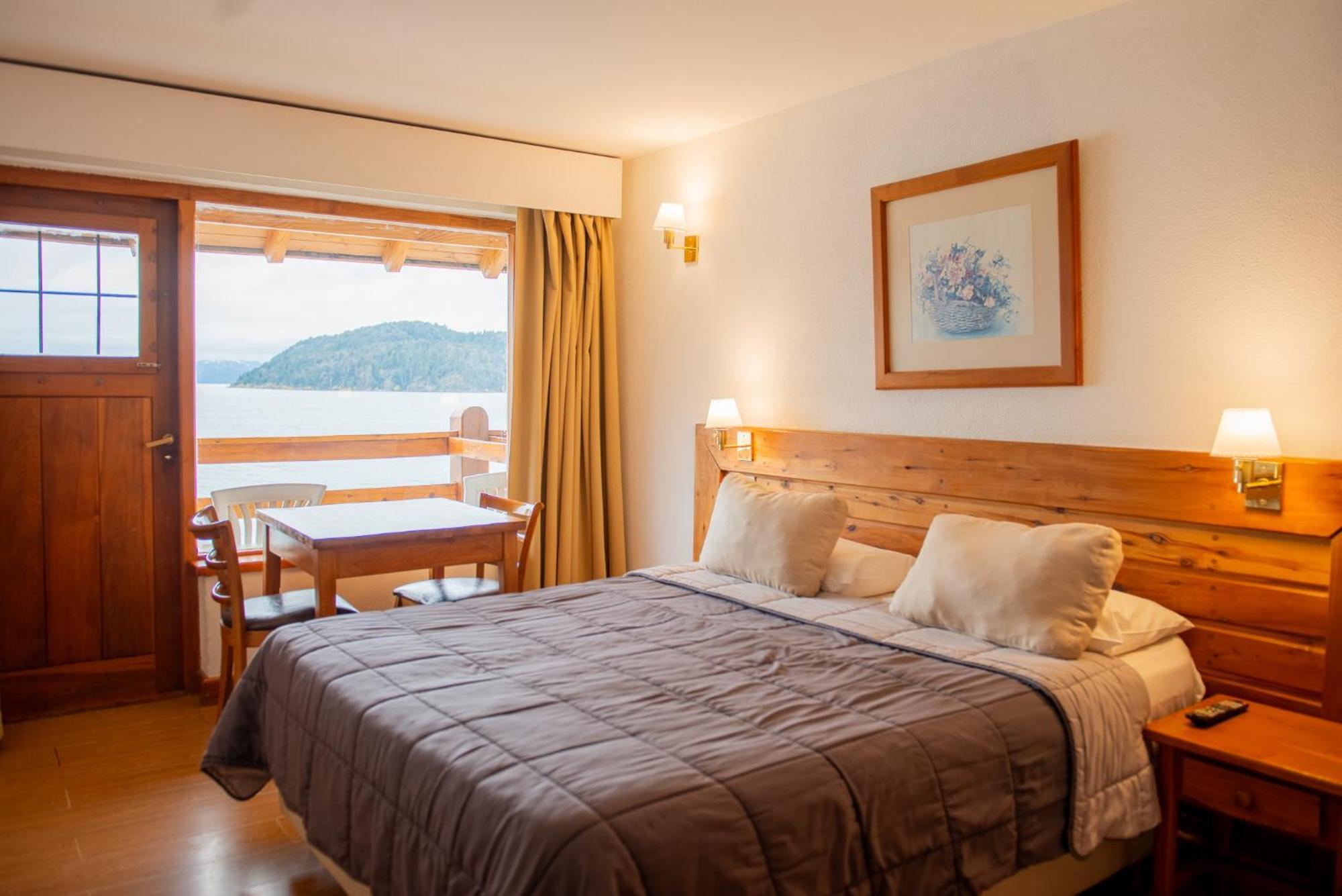Apart Del Lago San Carlos de Bariloche Exterior photo